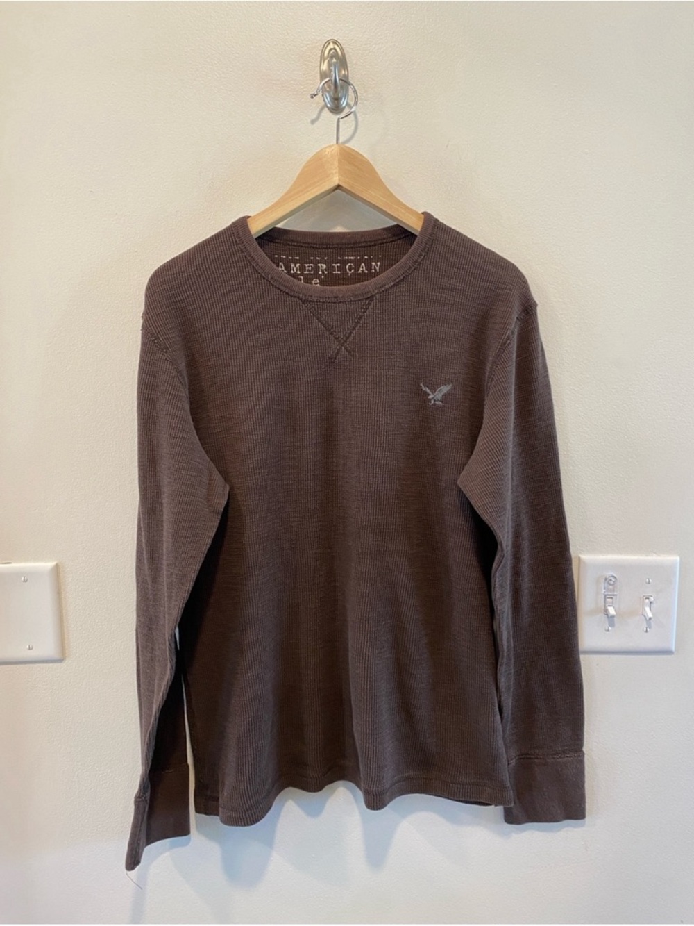 American Eagle Brown Thermal Long Sleeve Shirt